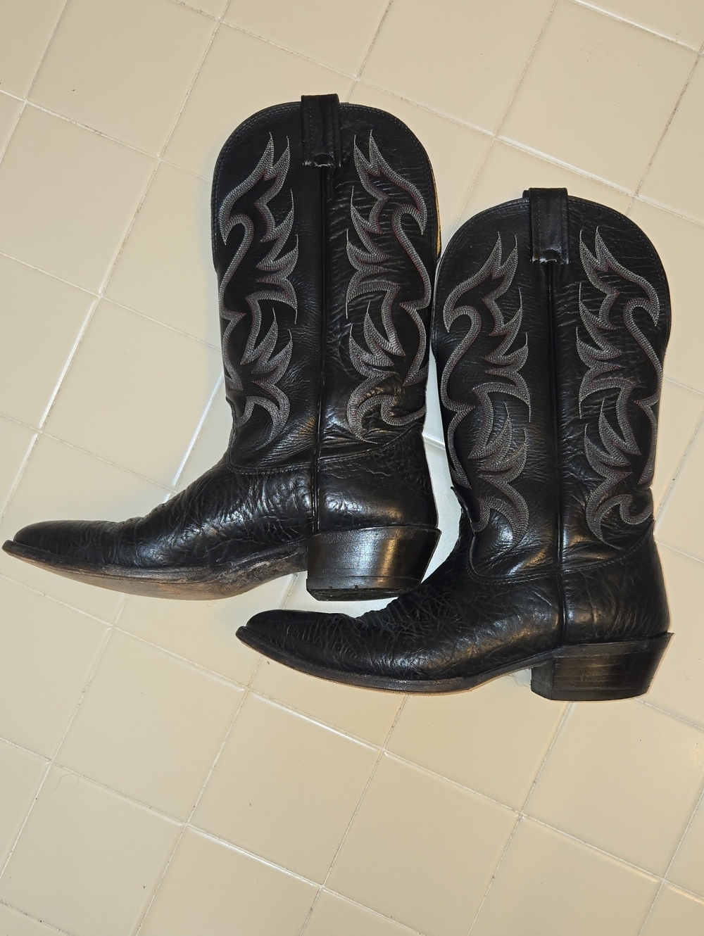 Women's Black Embroidered Leather Western Heeled Boots